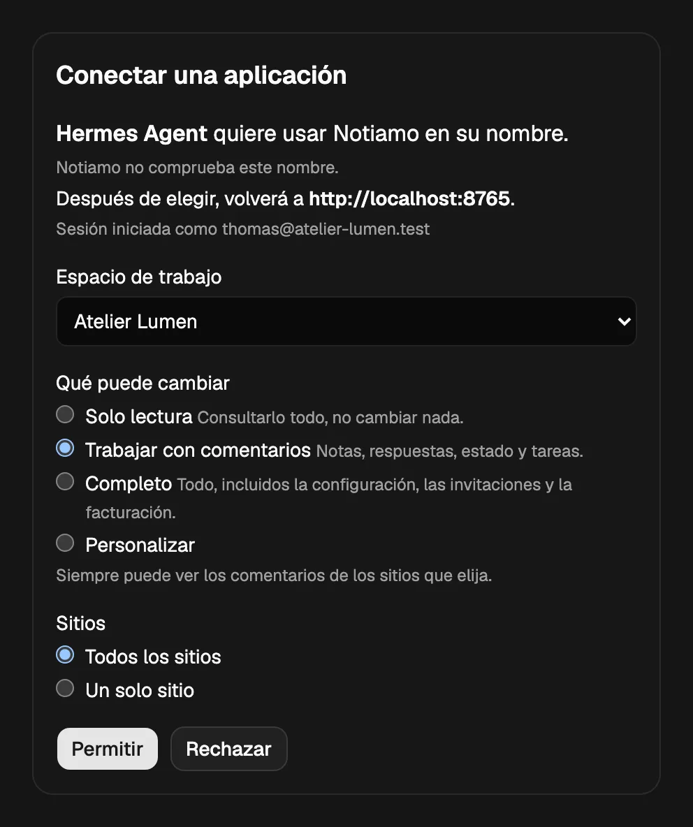 La página de Notiamo «Conectar una aplicación»: el nombre de la aplicación, el espacio de trabajo, qué puede cambiar, los sitios y los botones Permitir y Rechazar.