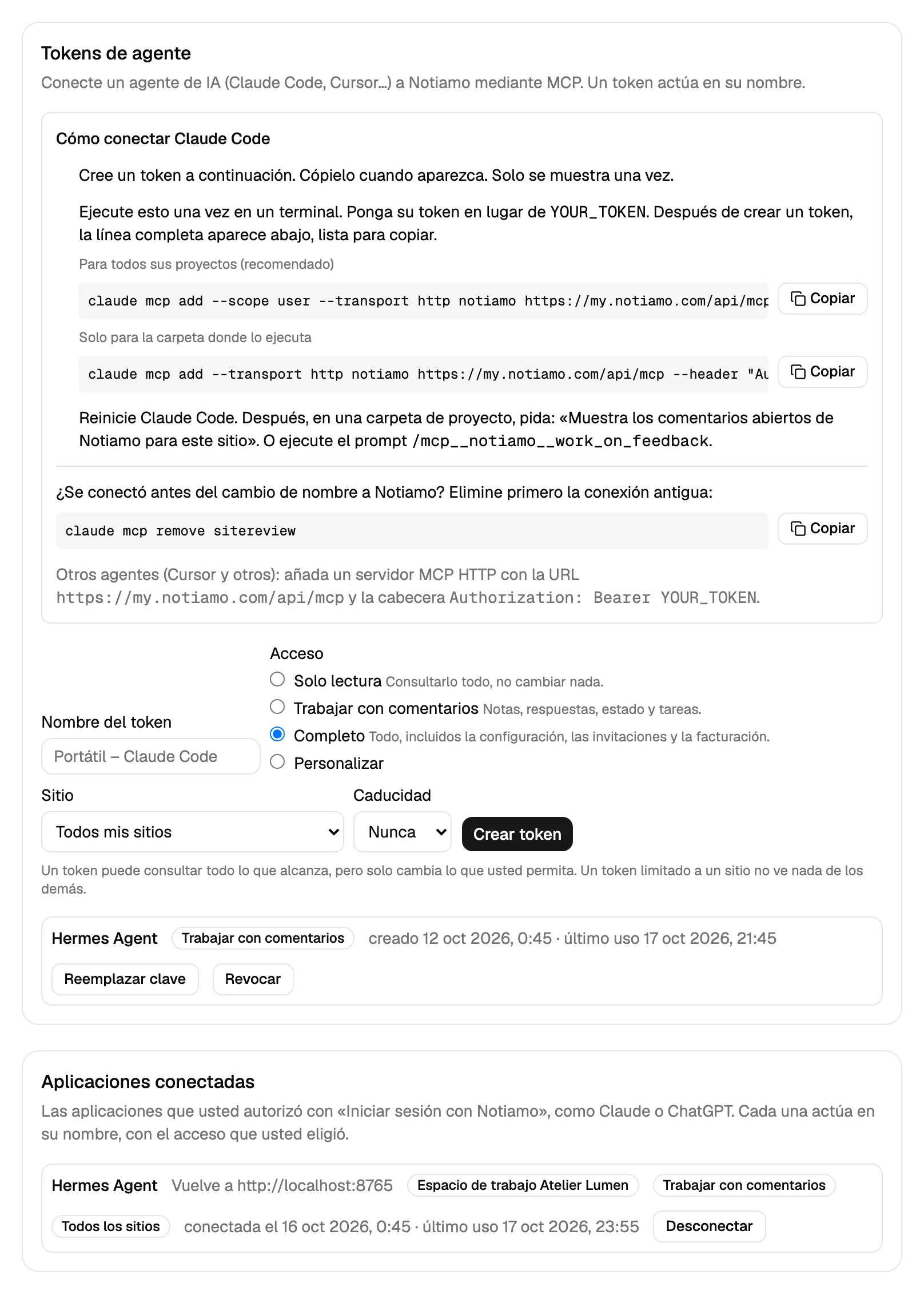 La tarjeta Tokens de agente en los Ajustes de Notiamo: las opciones de acceso, una clave con Reemplazar clave y Revocar y, debajo, la tarjeta Aplicaciones conectadas con una aplicación y su botón Desconectar.